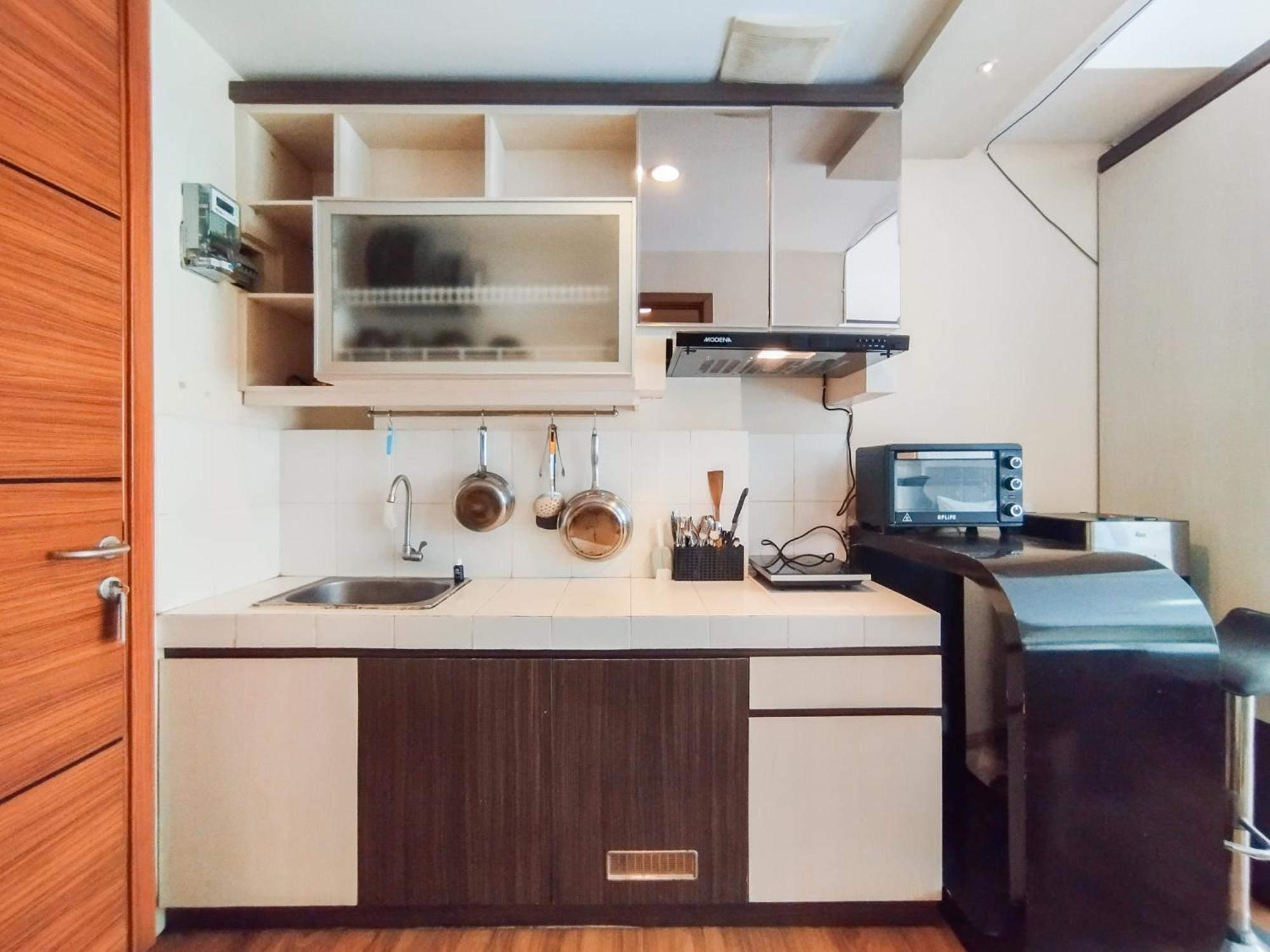 Simply And Comfy Studio Room Apartment Beverly Dago By Travelio Bandung Eksteriør billede