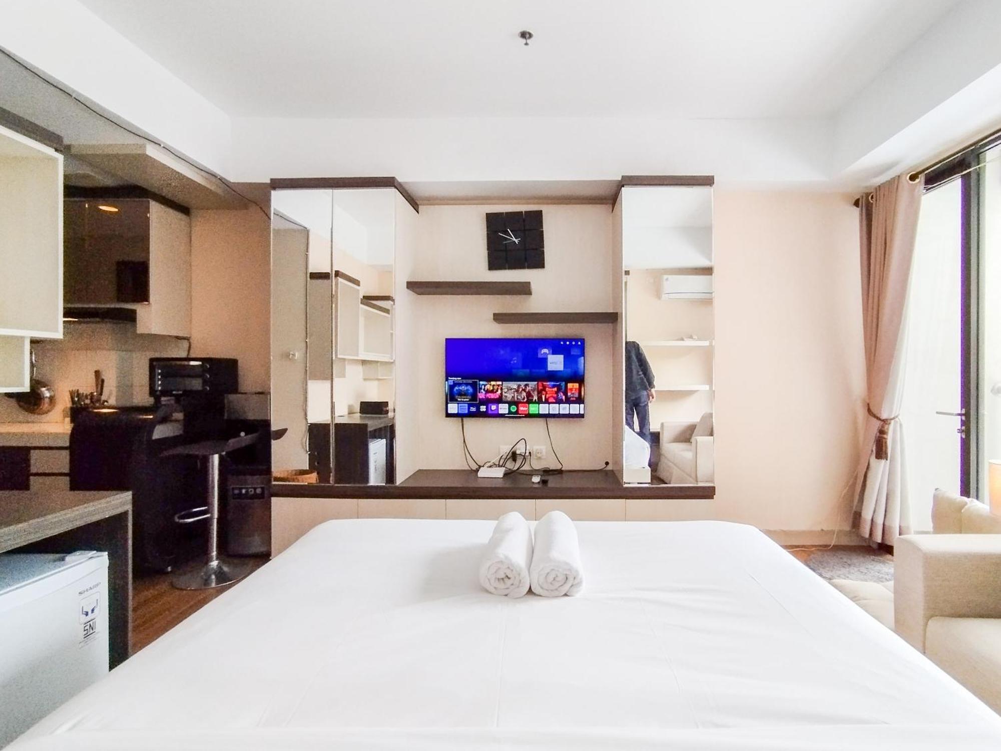 Simply And Comfy Studio Room Apartment Beverly Dago By Travelio Bandung Eksteriør billede
